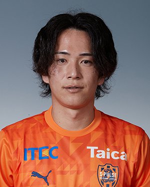 Tiền vệ Nhật Bản Shinya Yajima