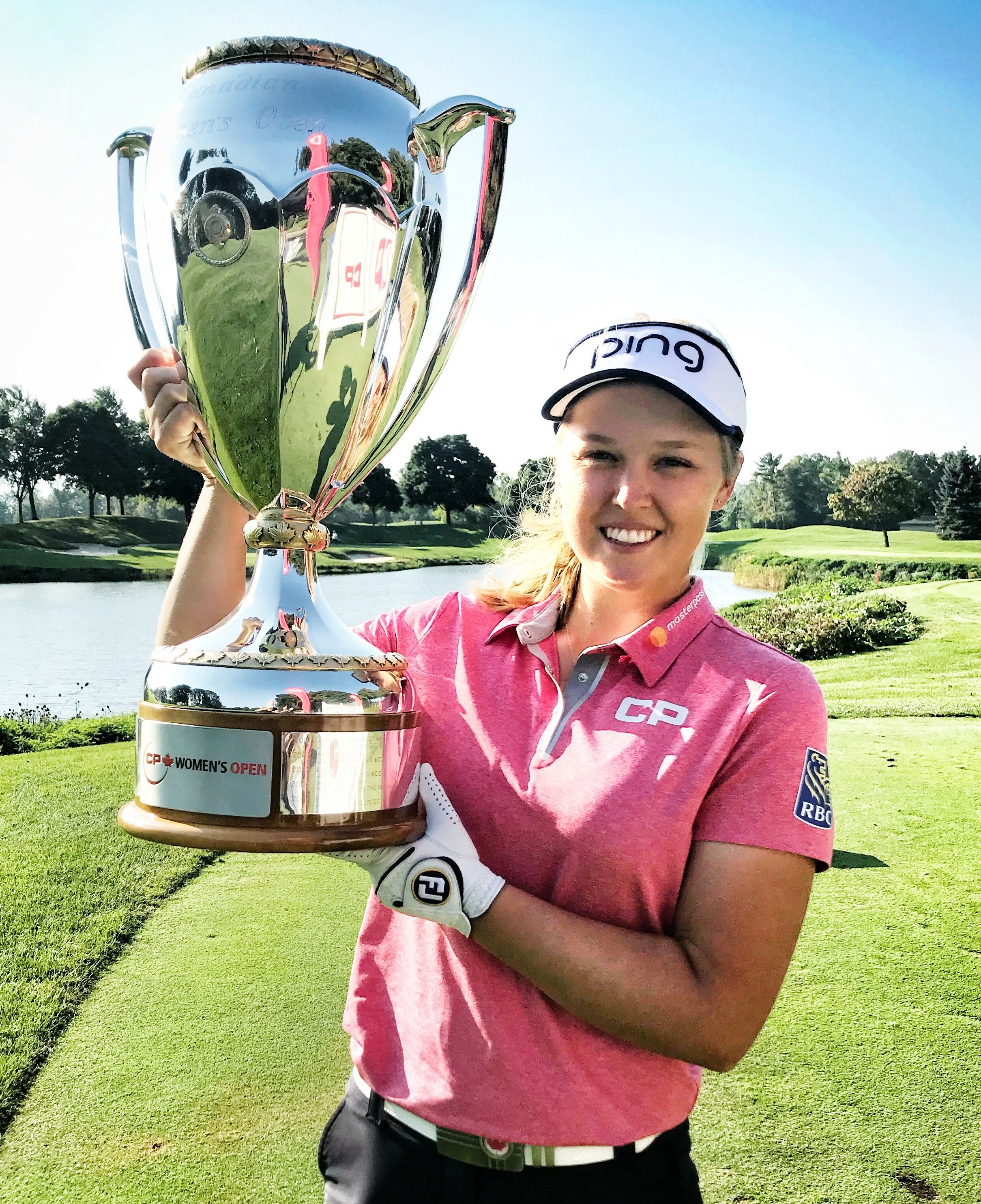 Brooke Henderson thi đấu