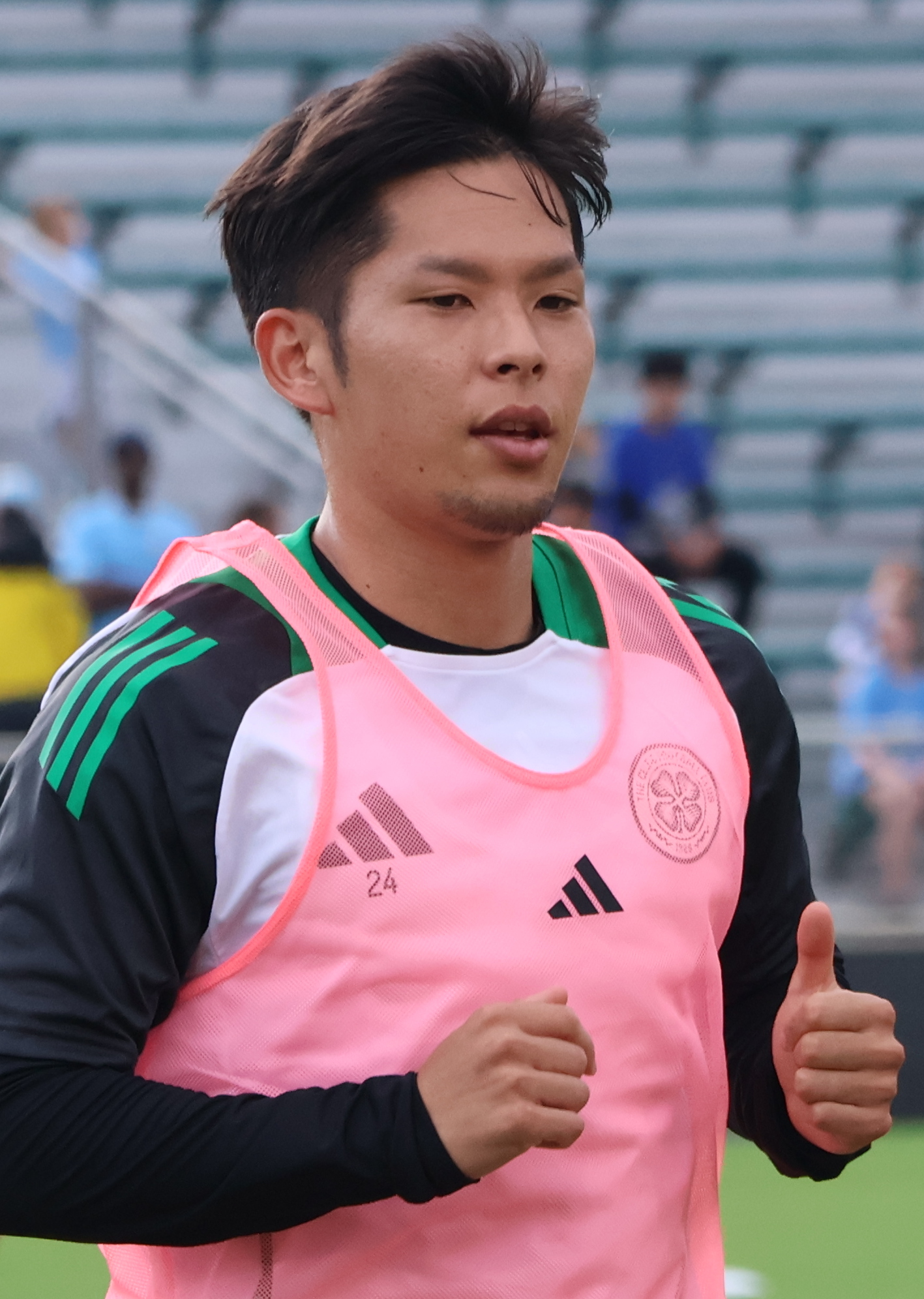 Tomoki Iwata trong màu áo Celtic