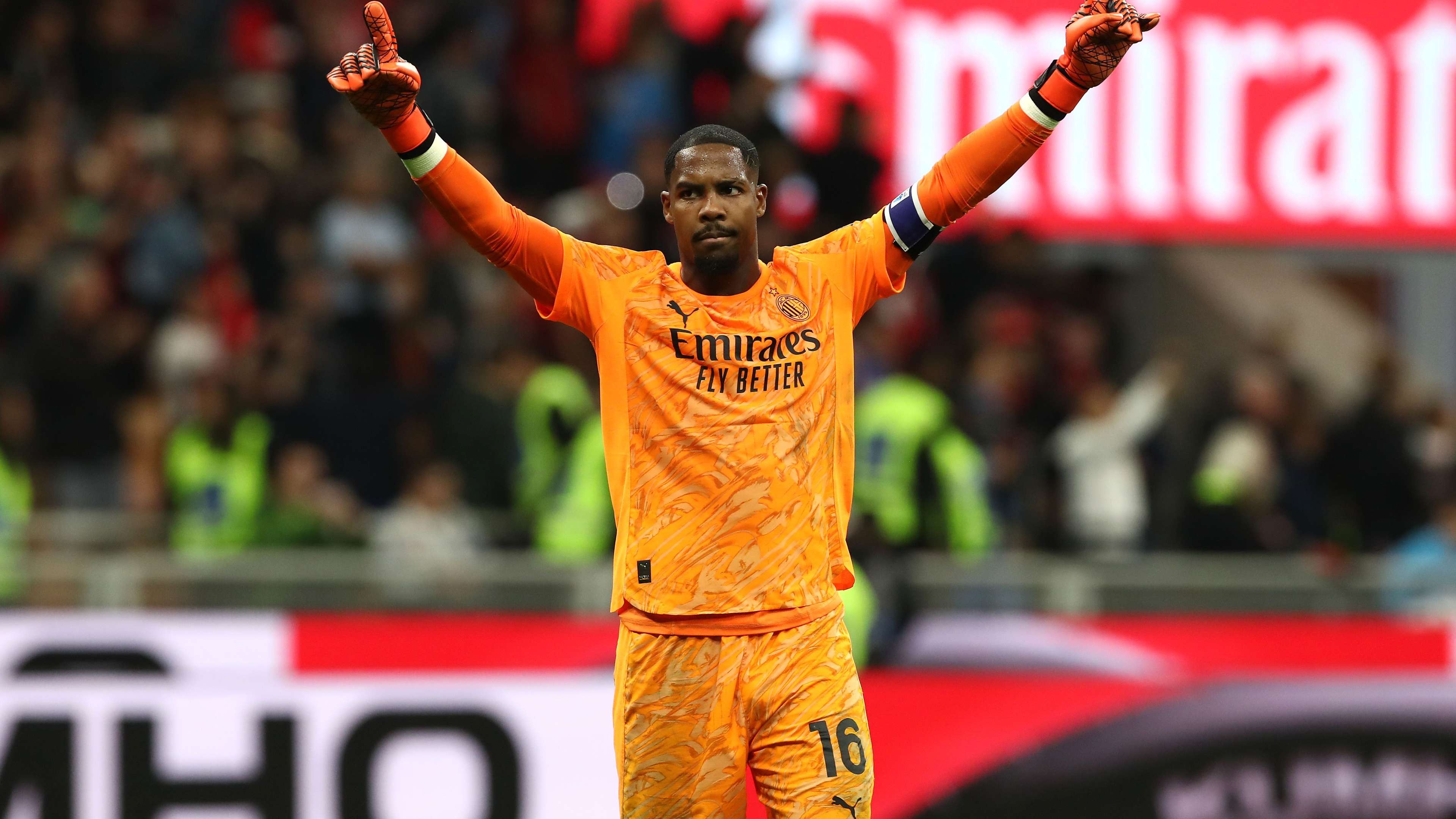 Mike Maignan trong màu áo đội tuyển Pháp