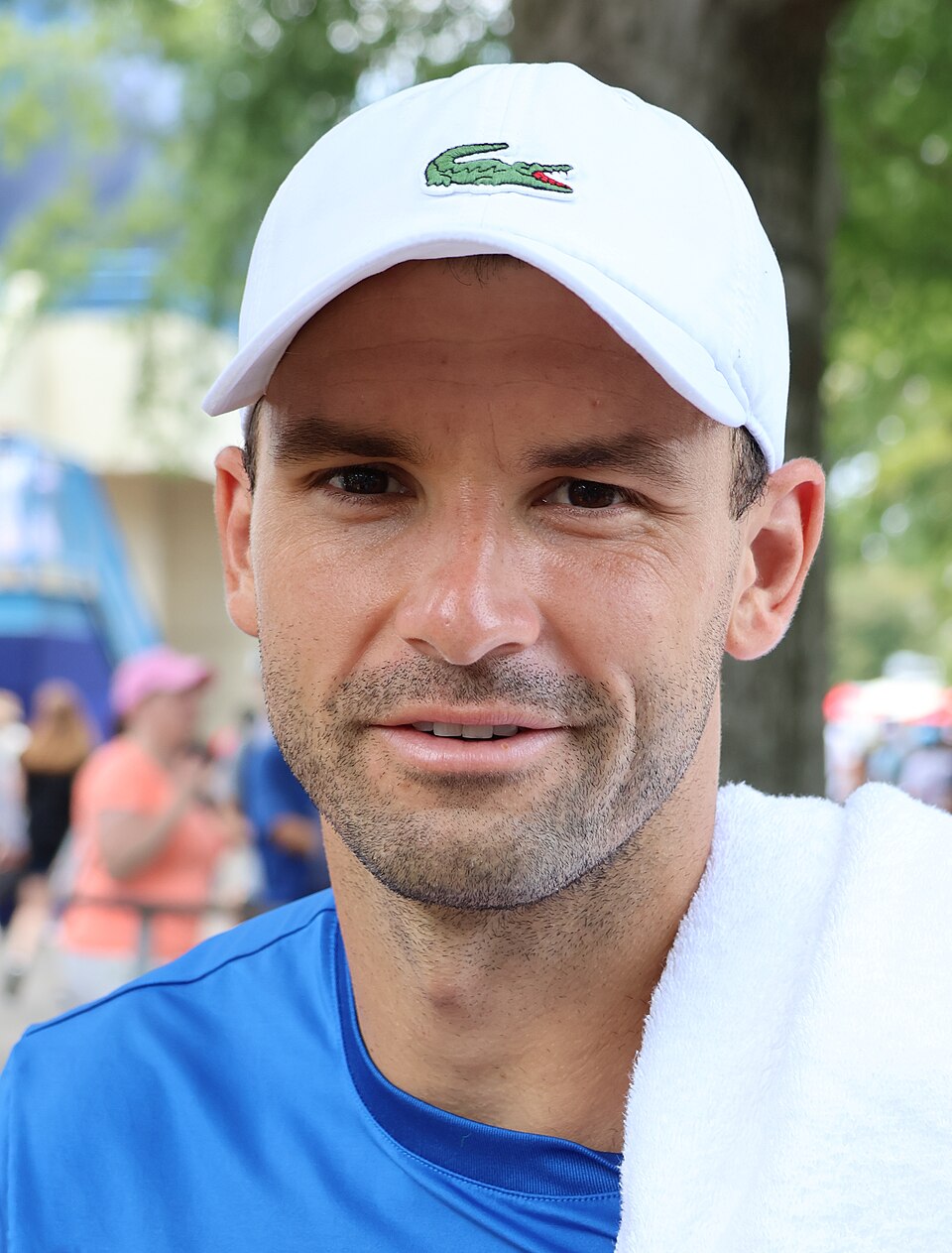 Grigor Dimitrov trên sân đấu