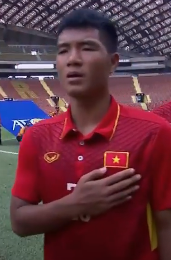 Hà Đức Chinh thi đấu