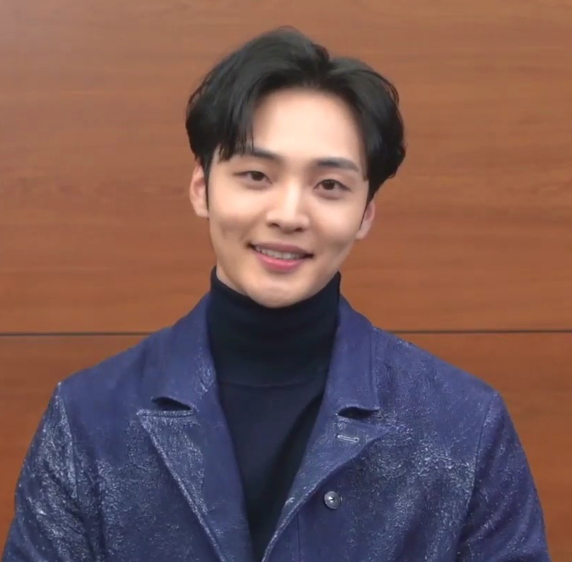 Hậu vệ Kim Min-jae