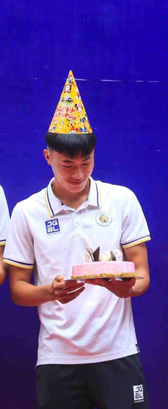 Cầu thủ Nguyễn Văn Trường
