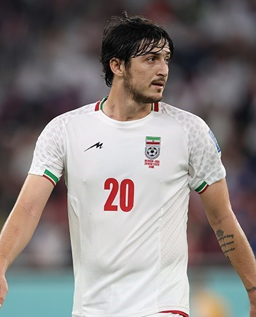 Sardar Azmoun thi đấu cho đội tuyển Iran tại World Cup 2022