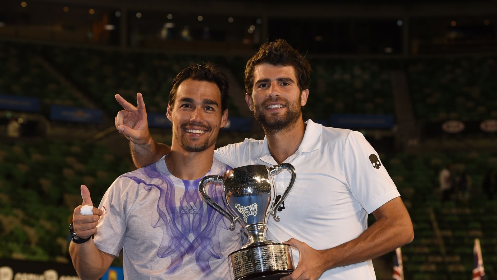 Simone Bolelli và Fabio Fognini ăn mừng chức vô địch đôi nam Australian Open 2015