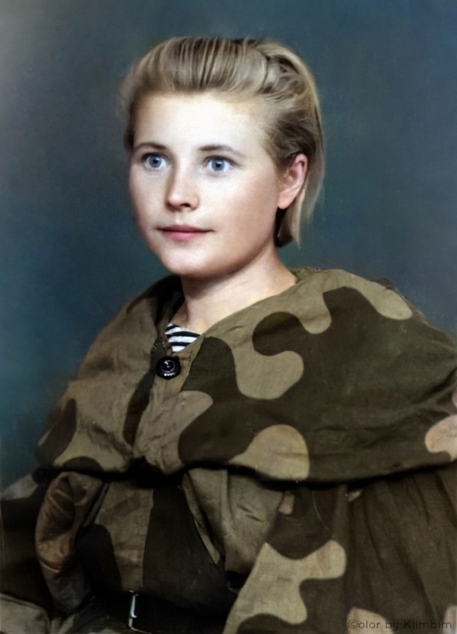 Ekaterina Tomilina và Dmitry Demidenko