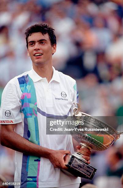 Sergi Bruguera ăn mừng chiến thắng tại Roland Garros