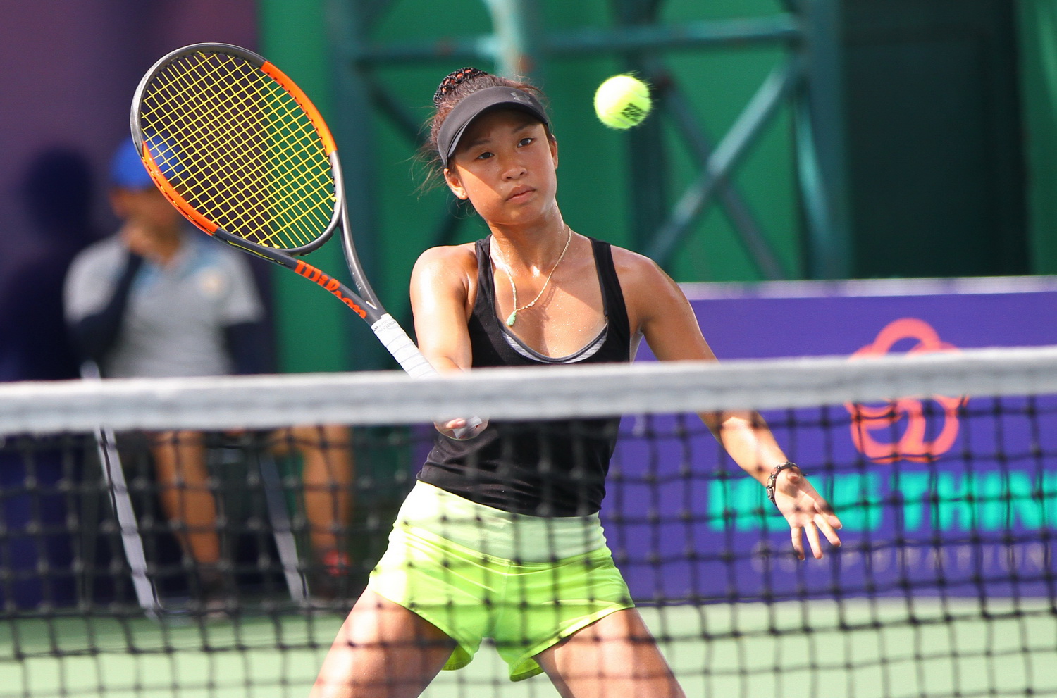 Tay vợt Savanna Lý-Nguyễn