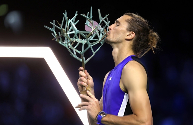 Alexander Zverev trong cuộc đua đến ATP Finals